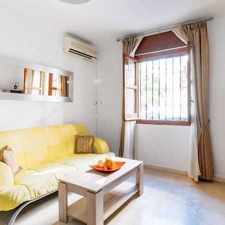 Holi-Rent Procurador Apartment Sevilla Exterior foto