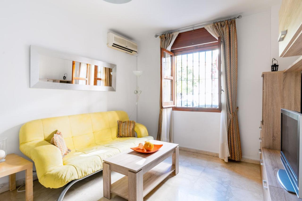 Holi-Rent Procurador Apartment Sevilla Exterior foto
