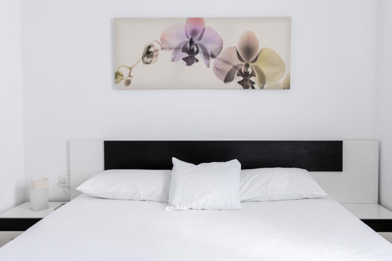 Holi-Rent Procurador Apartment Sevilla Exterior foto