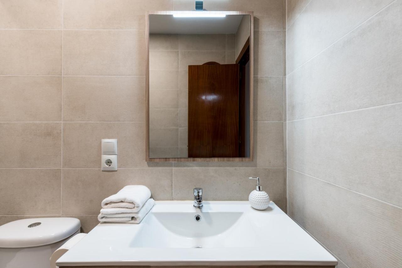 Holi-Rent Procurador Apartment Sevilla Exterior foto