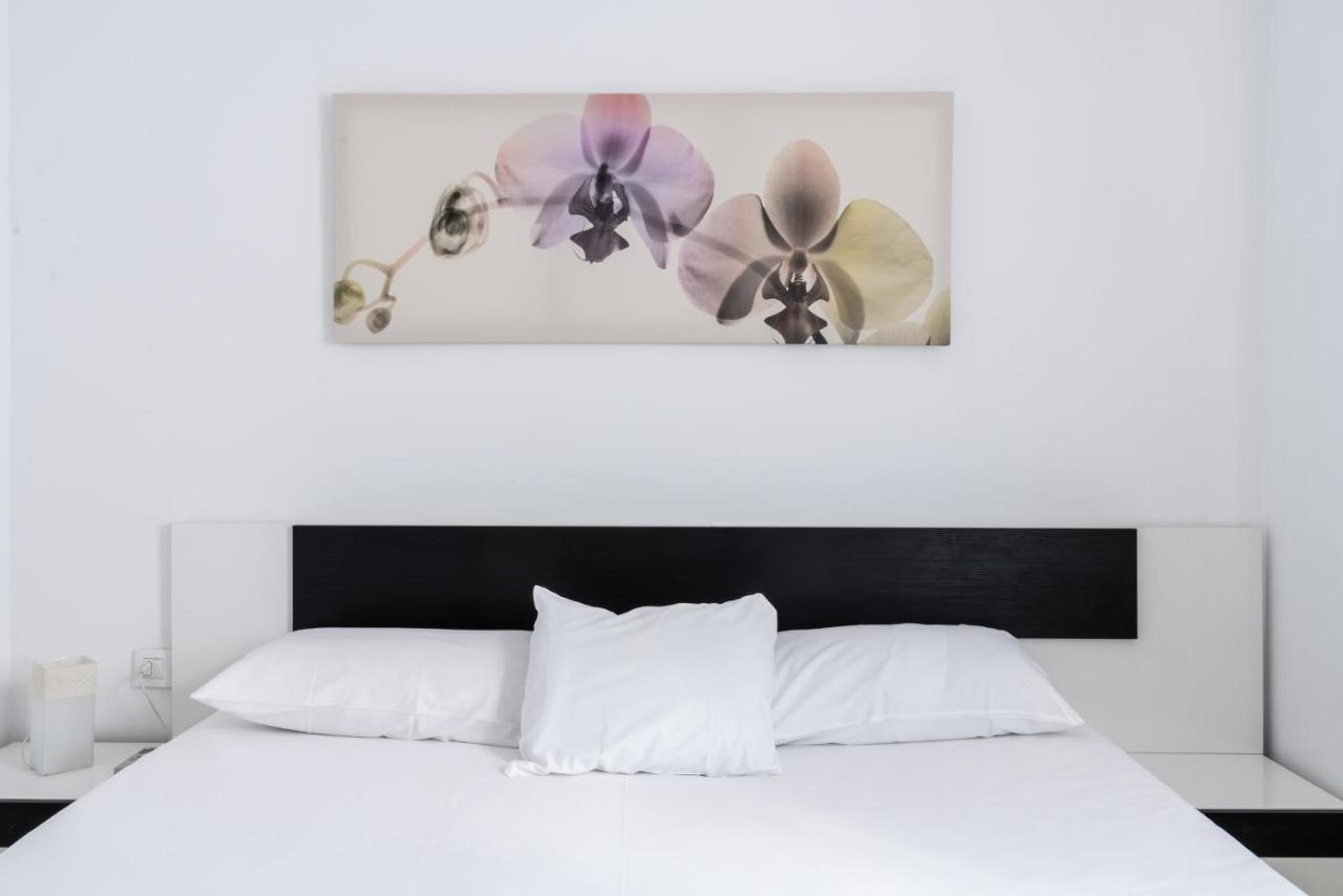 Holi-Rent Procurador Apartment Sevilla Exterior foto